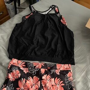 18W Women’s Floral and Black Tankini with Shorts Bottom